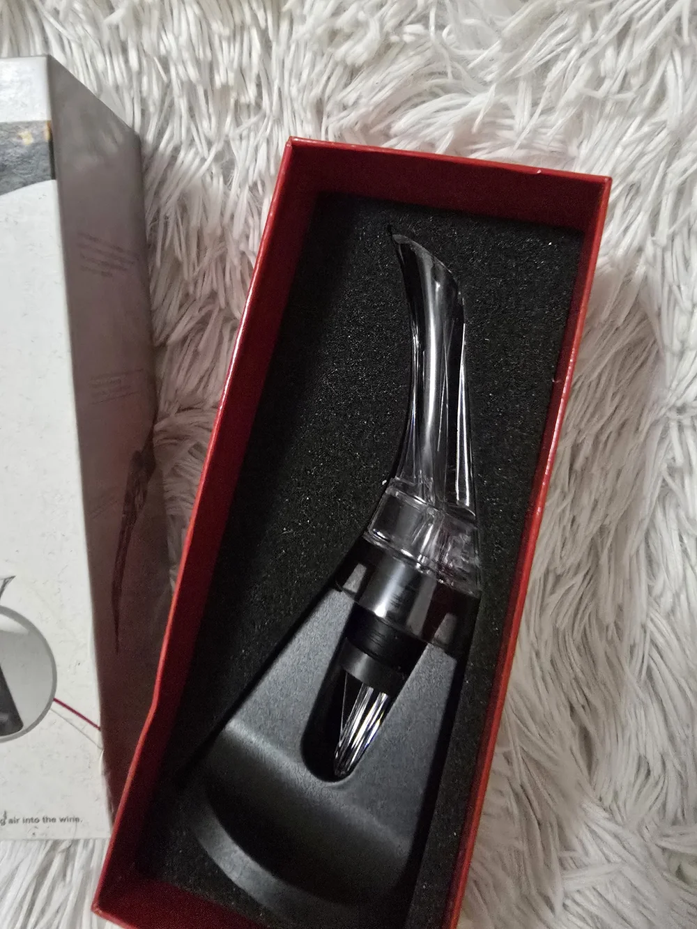 Wine Aerating Pourer - Clear and Black